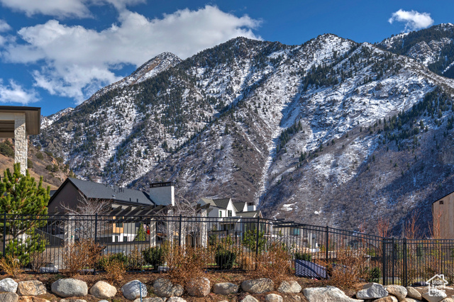 Property Photo: 7054 S City View Dr E 35 UT 84121