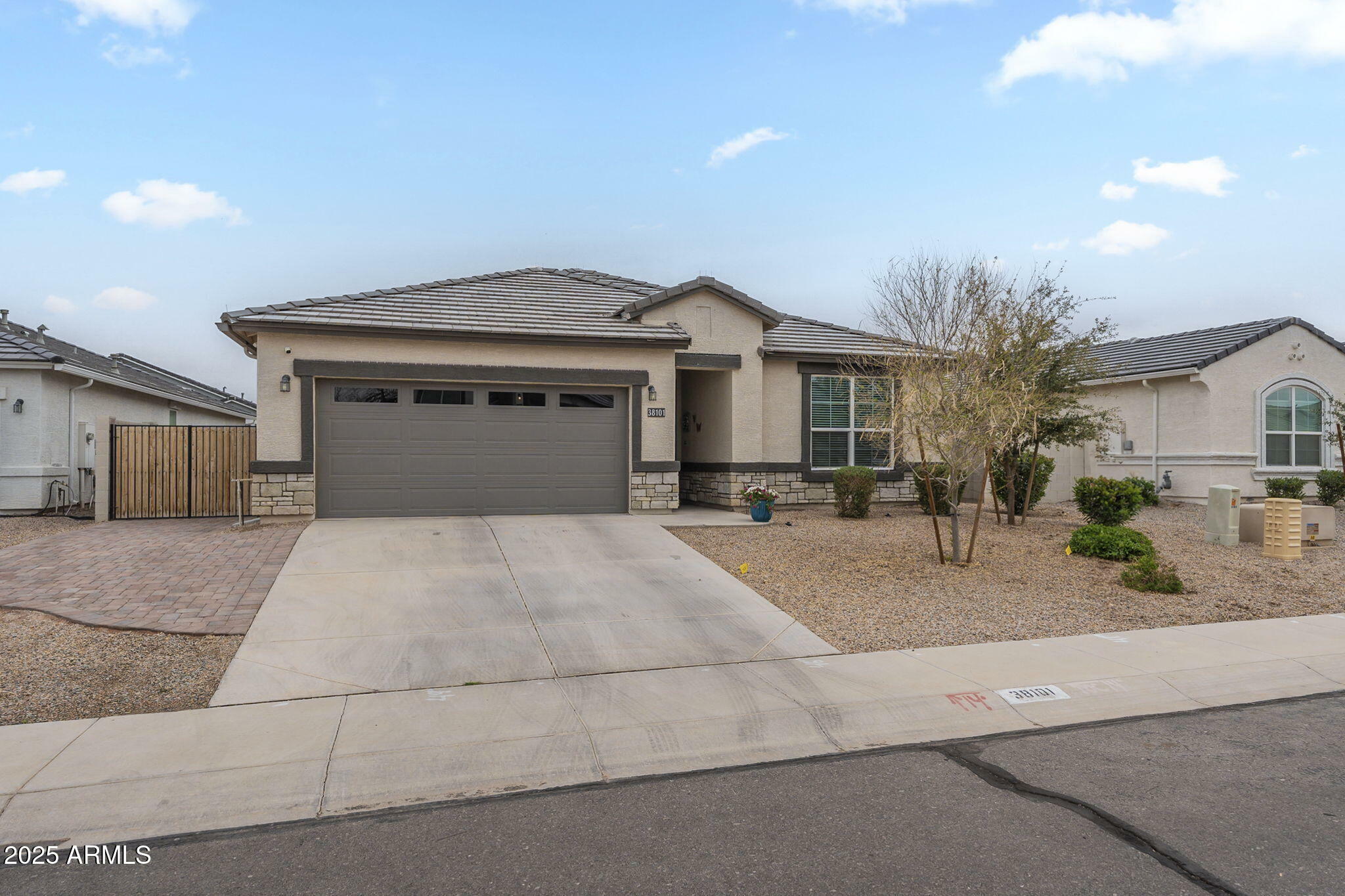 Property Photo: 38101 W Santa Maria Street AZ 85138