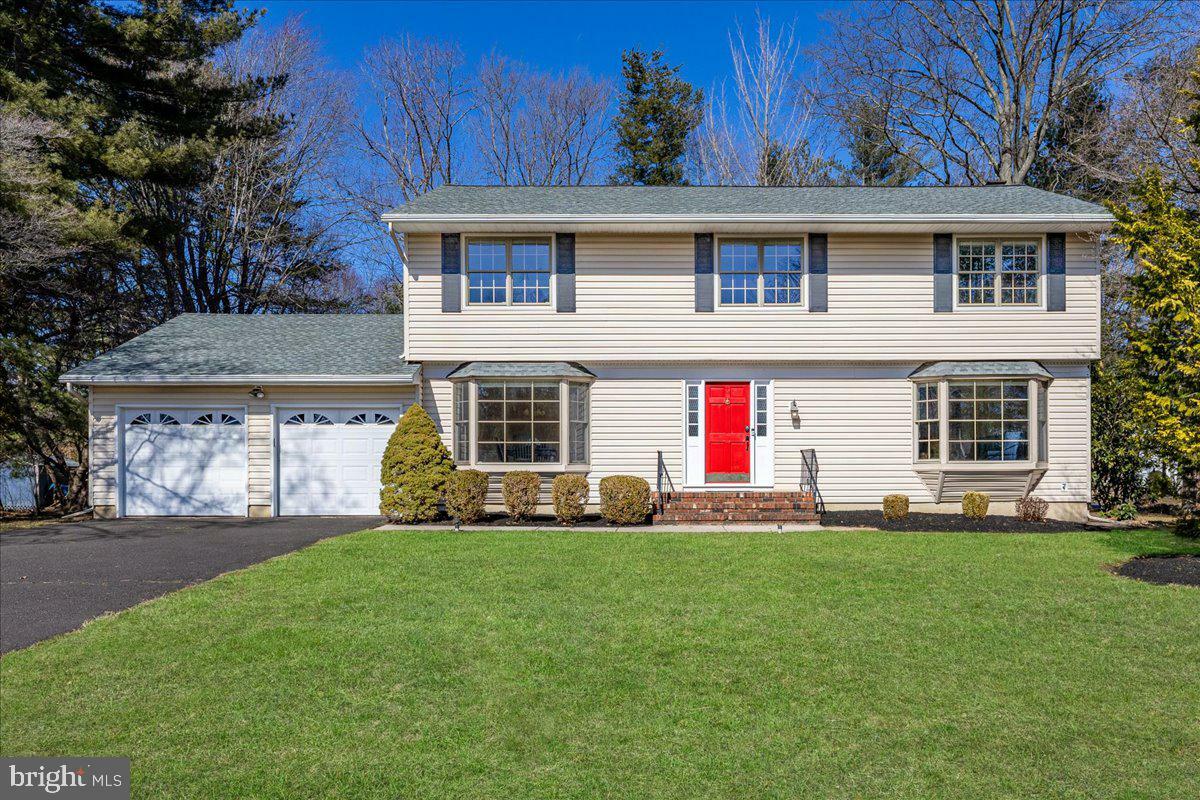 Property Photo:  6 Wood Hollow Road  NJ 08550 