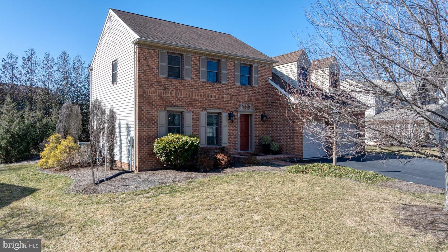 Property Photo:  281 S Homestead Drive  PA 17538 