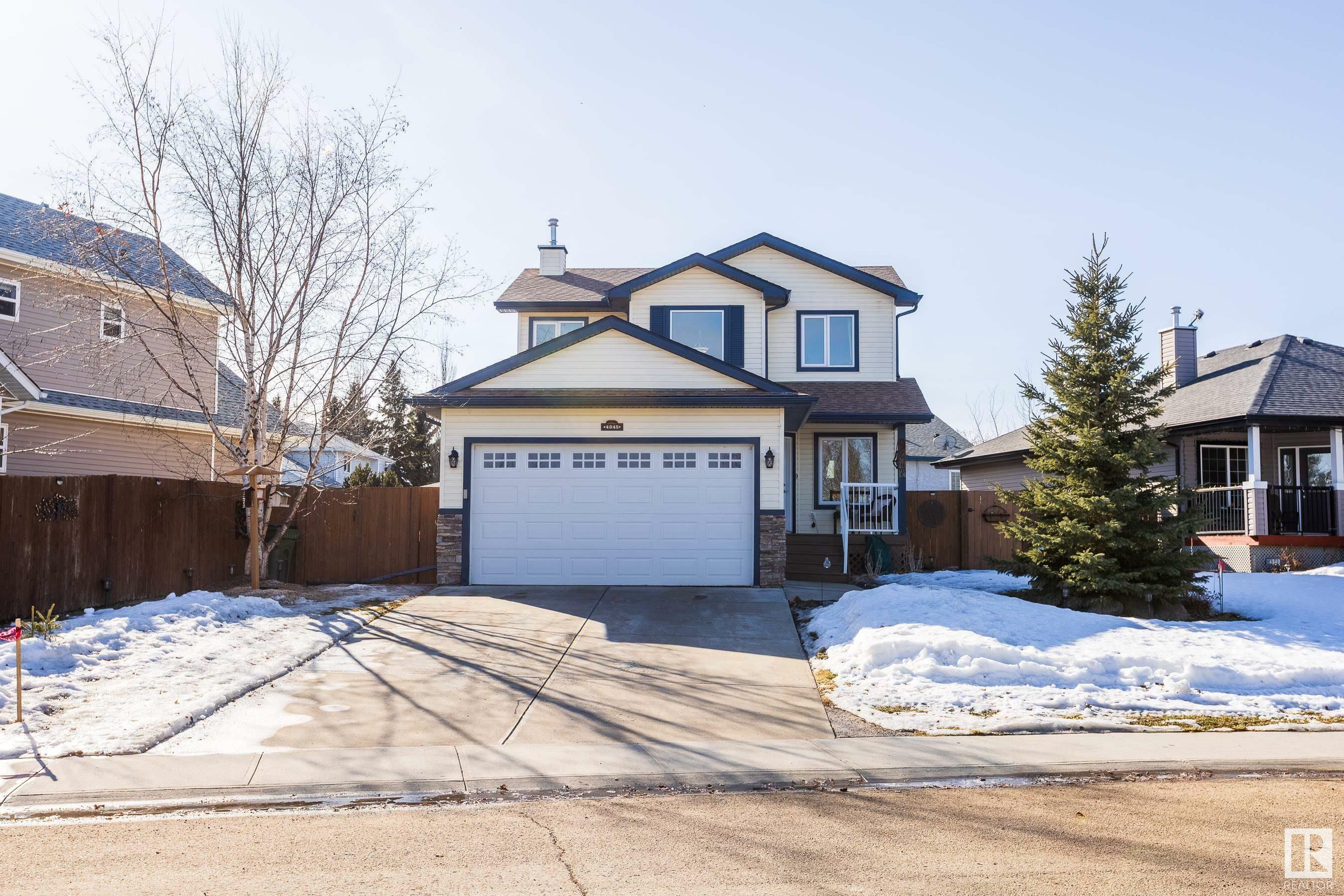 Property Photo:  4345 48 A Avenue  AB T0E 1V0 