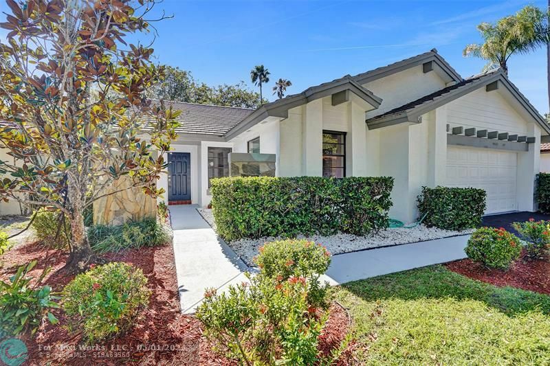 Property Photo: 2183 Montpeliar FL 33326