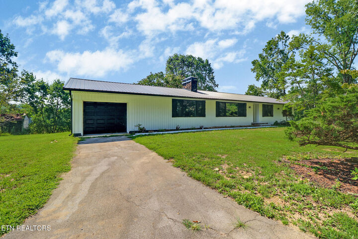 Property Photo:  212 Copenhaver Rd Rd  TN 37771 