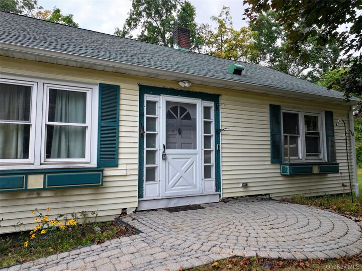Property Photo:  93 Weygant Hill  NY 10930 
