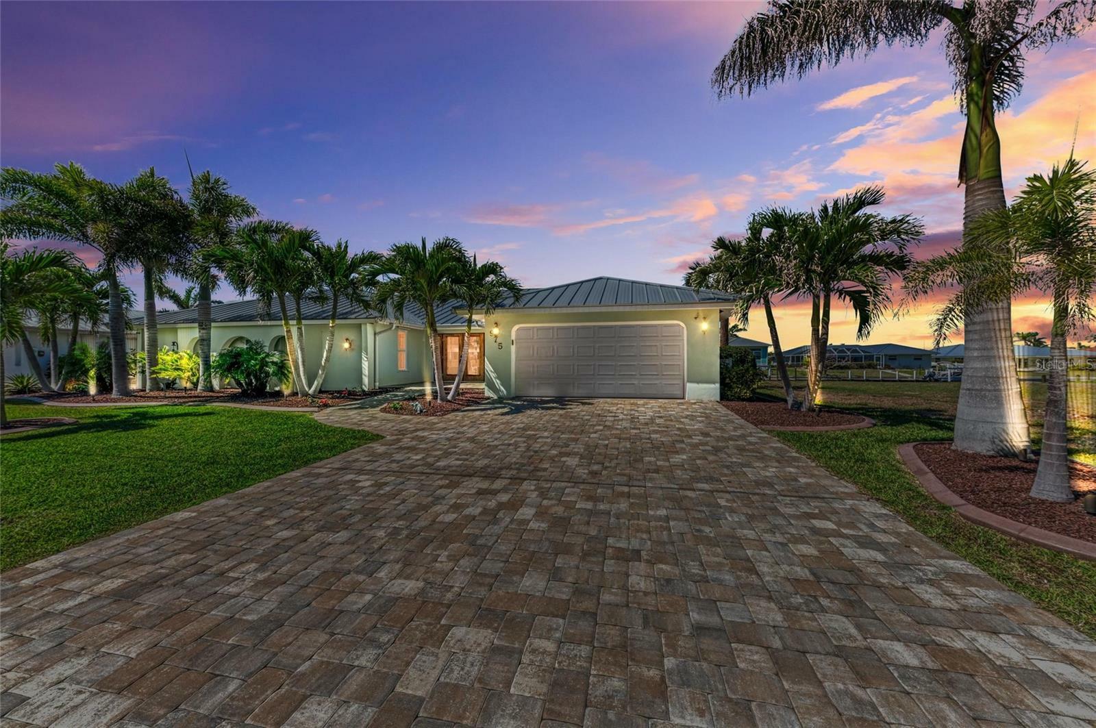 Property Photo: 975 Cimarron Drive FL 33950