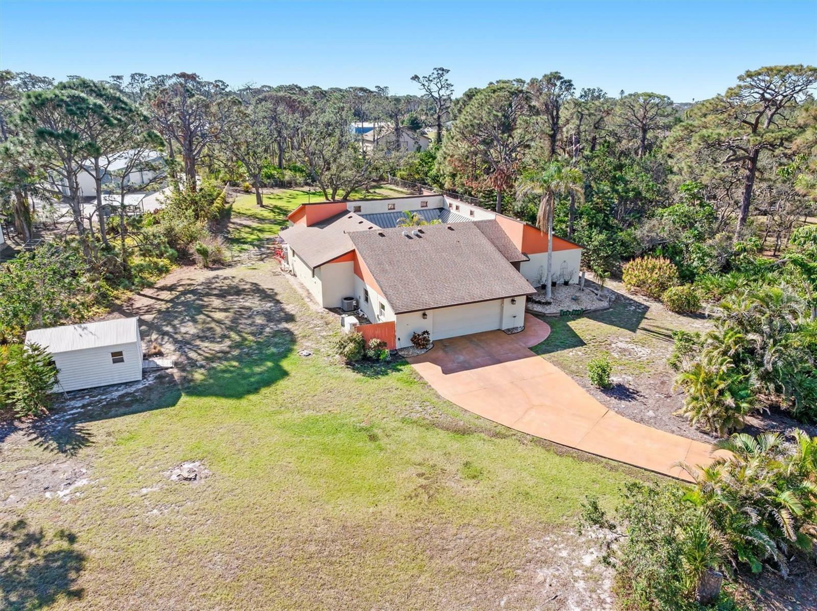 Property Photo: 1701 Overbrook Road FL 34223
