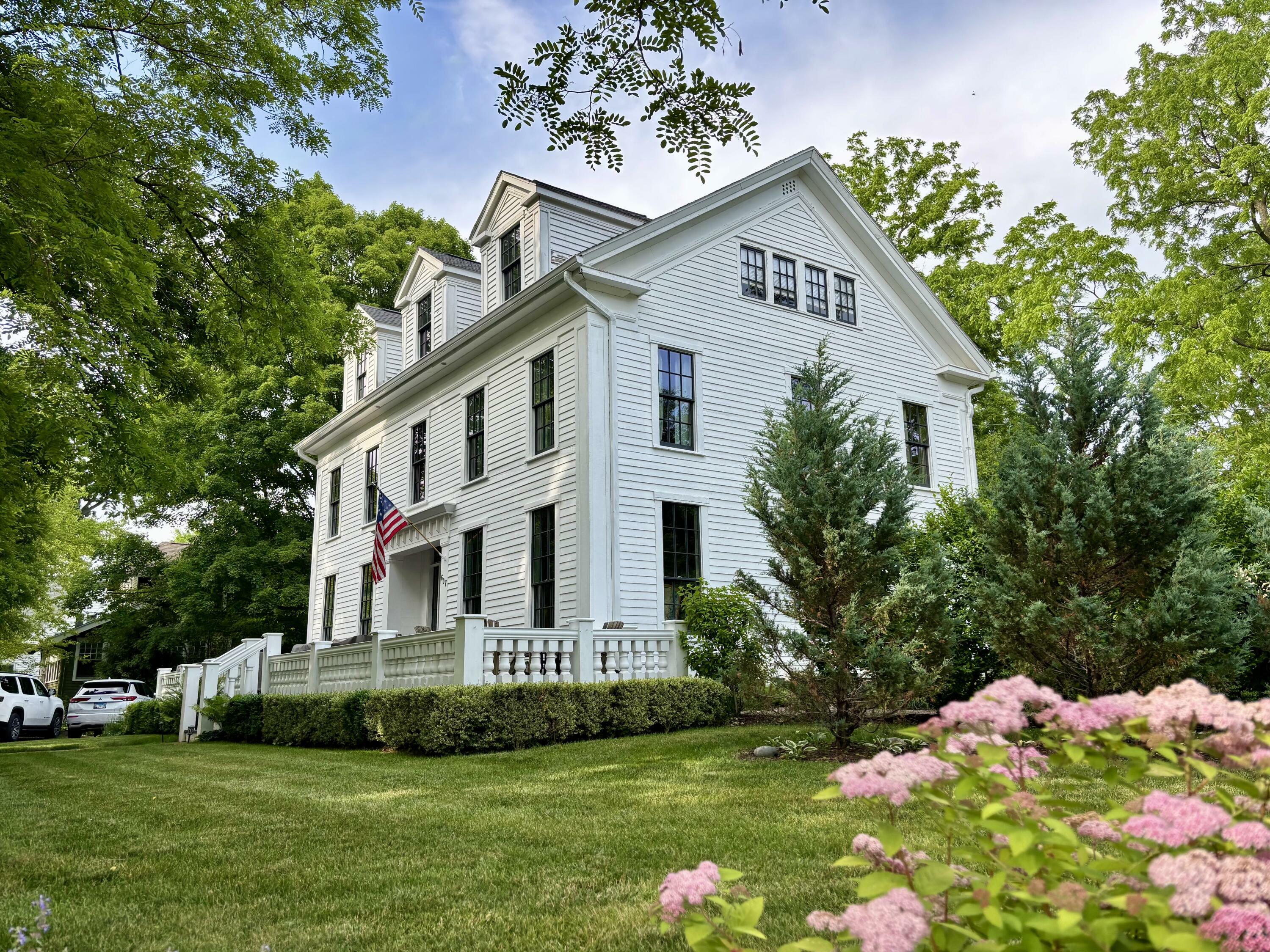Property Photo: 607 Butler Street MI 49453