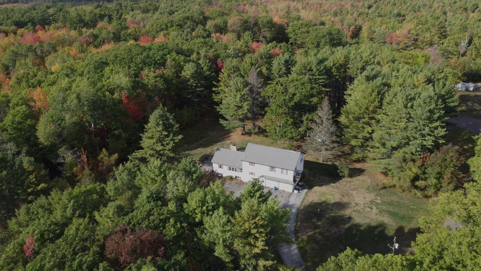 Property Photo:  20 Lakeman Lane  ME 04428 