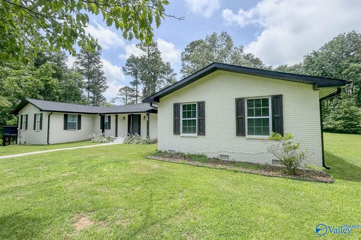 Property Photo: 4001 Neely Court AL 35976