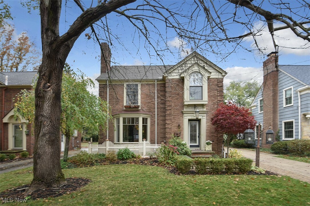 Property Photo: 21158 Maplewood Avenue OH 44116