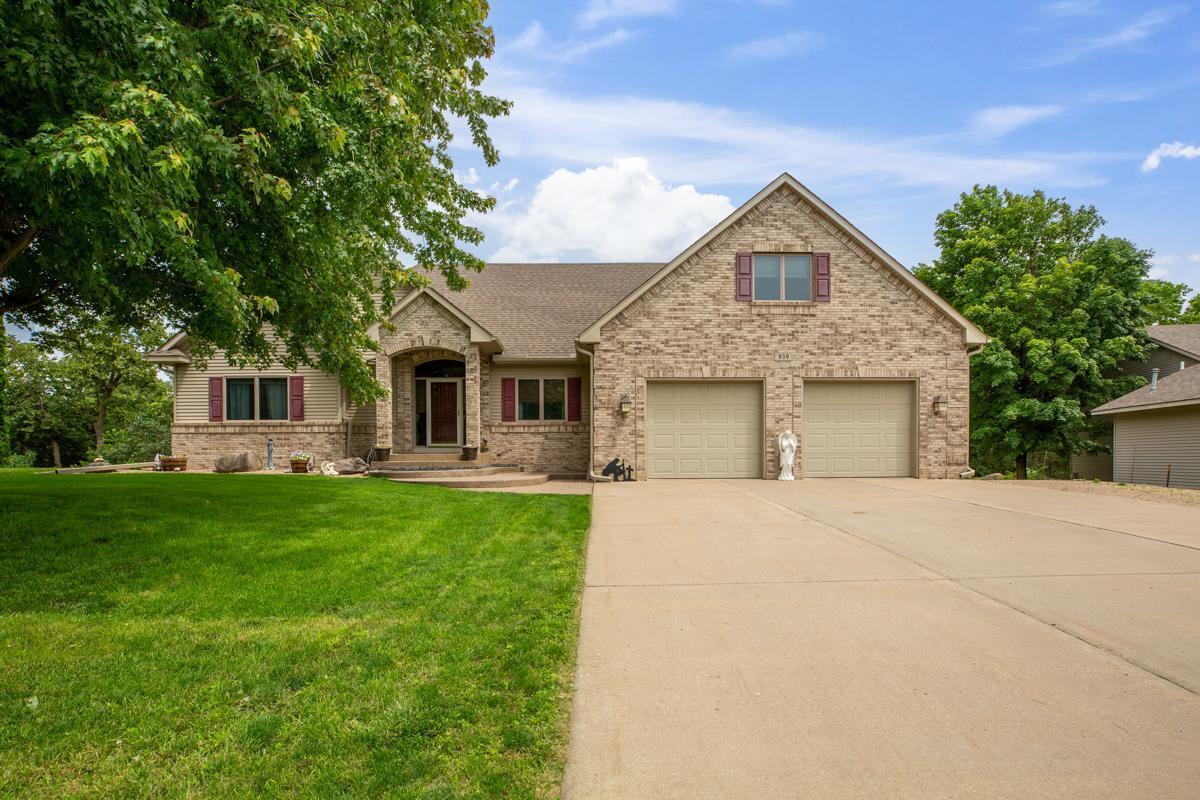 Property Photo: 939 Park Drive MN 56011