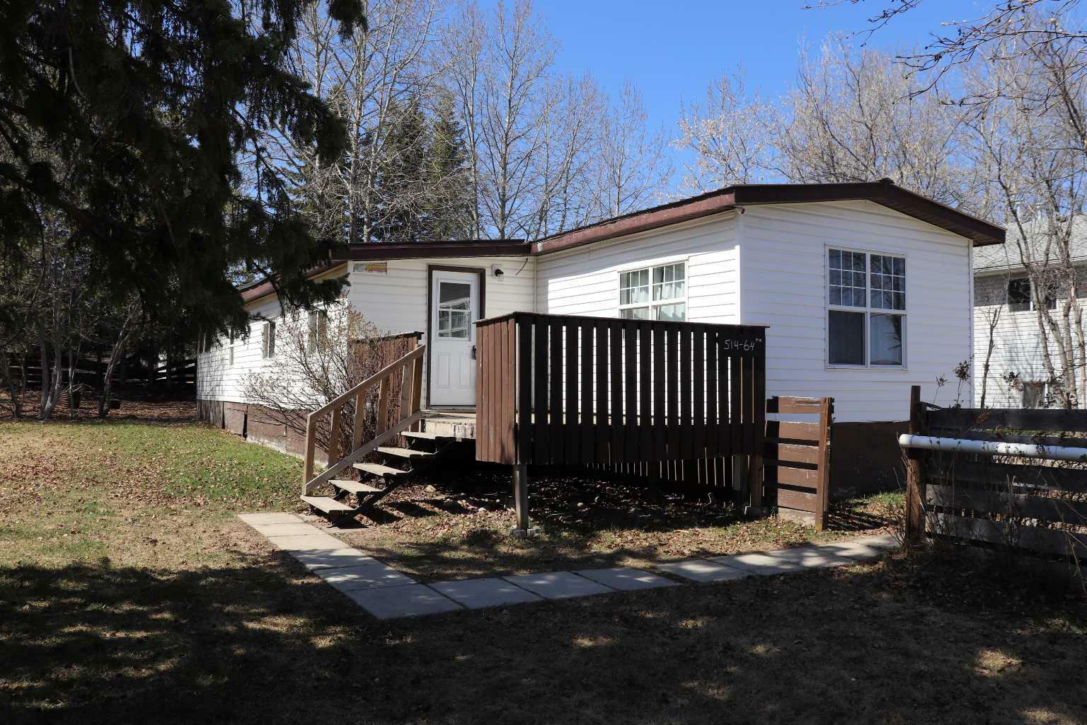 Property Photo: 514 64 Street AB T7E 1M1