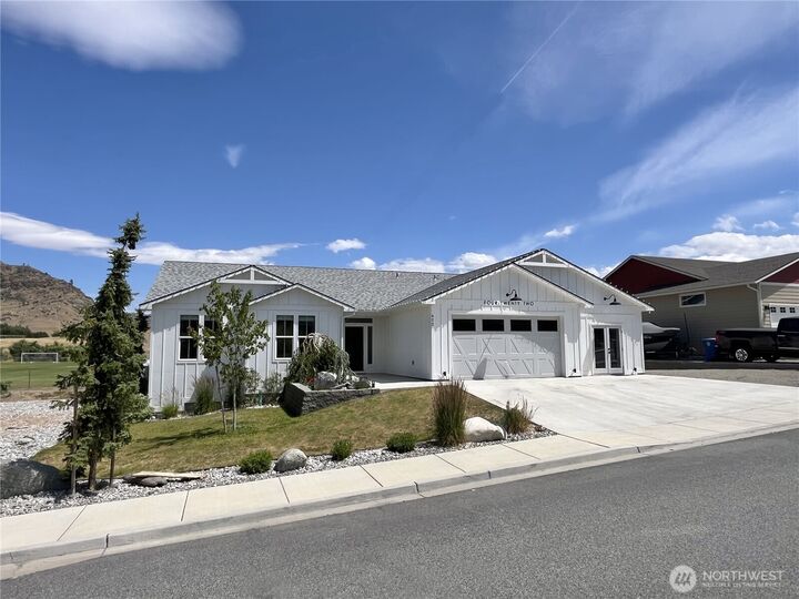 422  Sunny Brooke Lane  Chelan WA 98816 photo