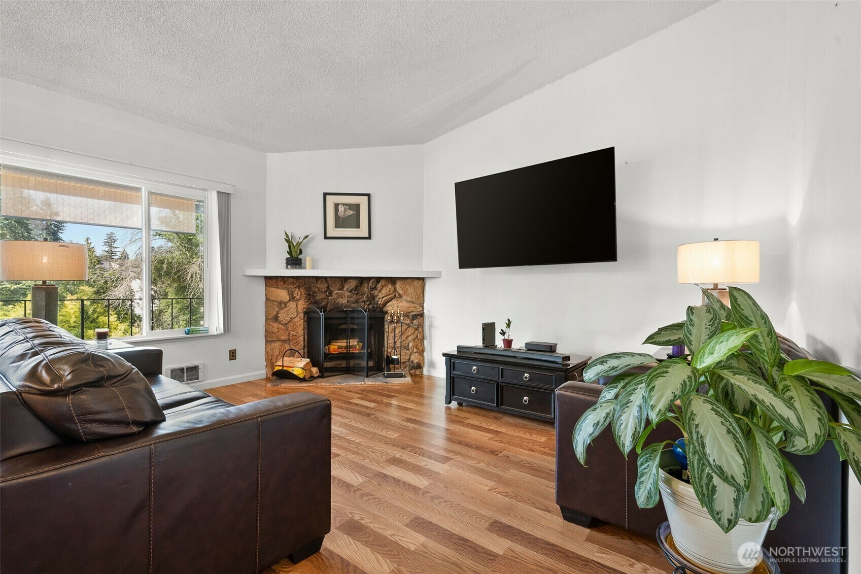 Property Photo: 17430 Ambaum Boulevard S 52 WA 98148
