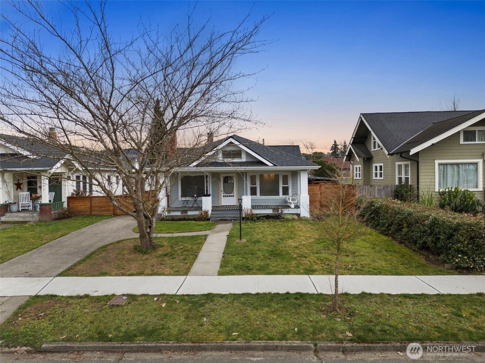 Property Photo: 809 Sumner Ave WA 98390