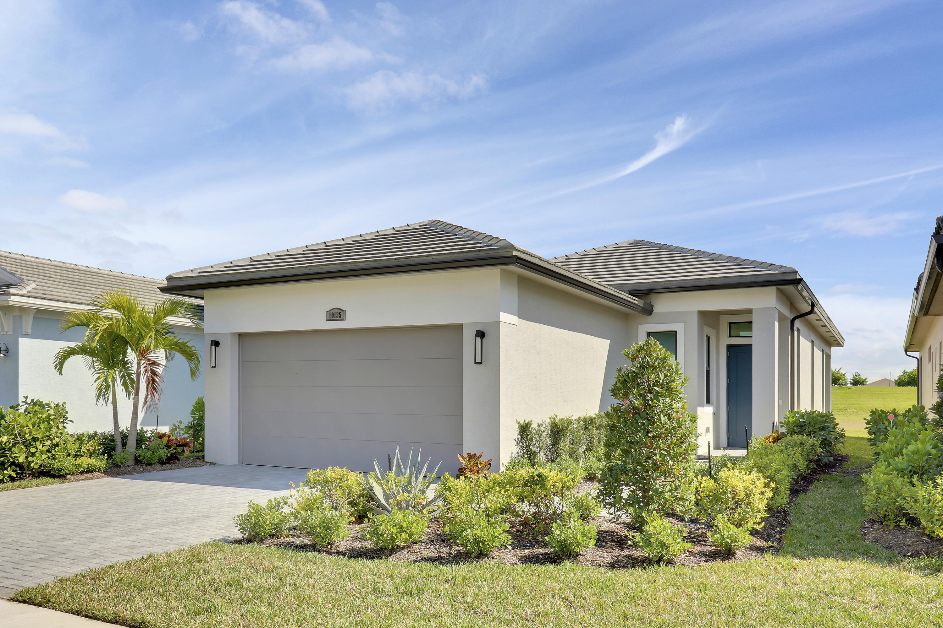 Property Photo: 10135 SW Latium Way FL 34987
