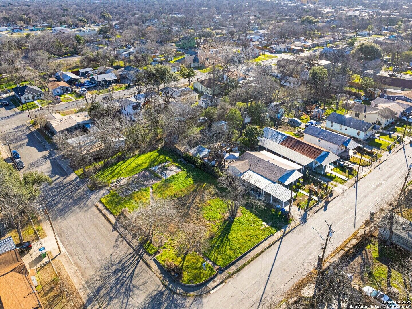 Property Photo: 202 Eskimo TX 78225