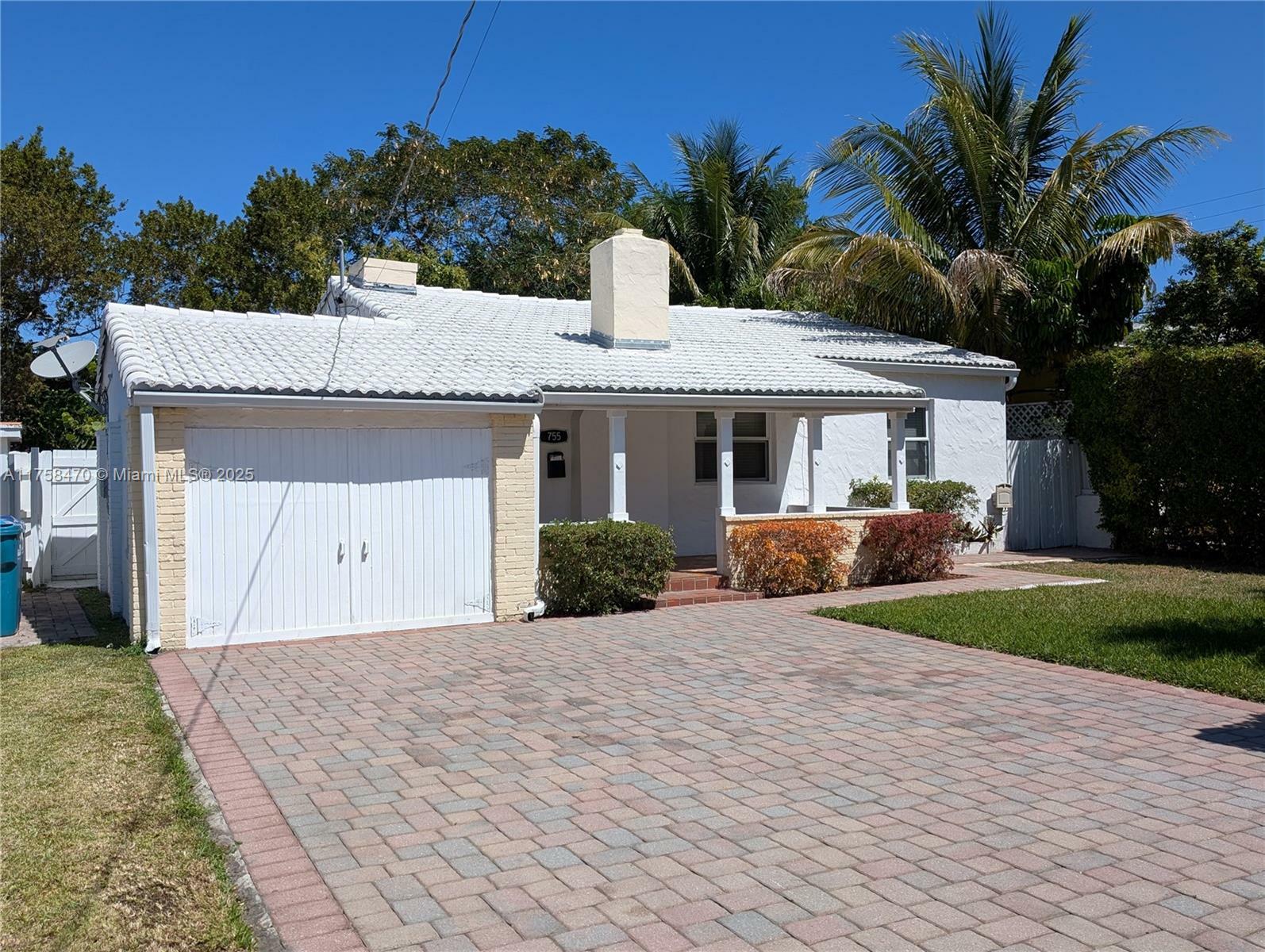 755 NE 88th St  Miami FL 33138 photo