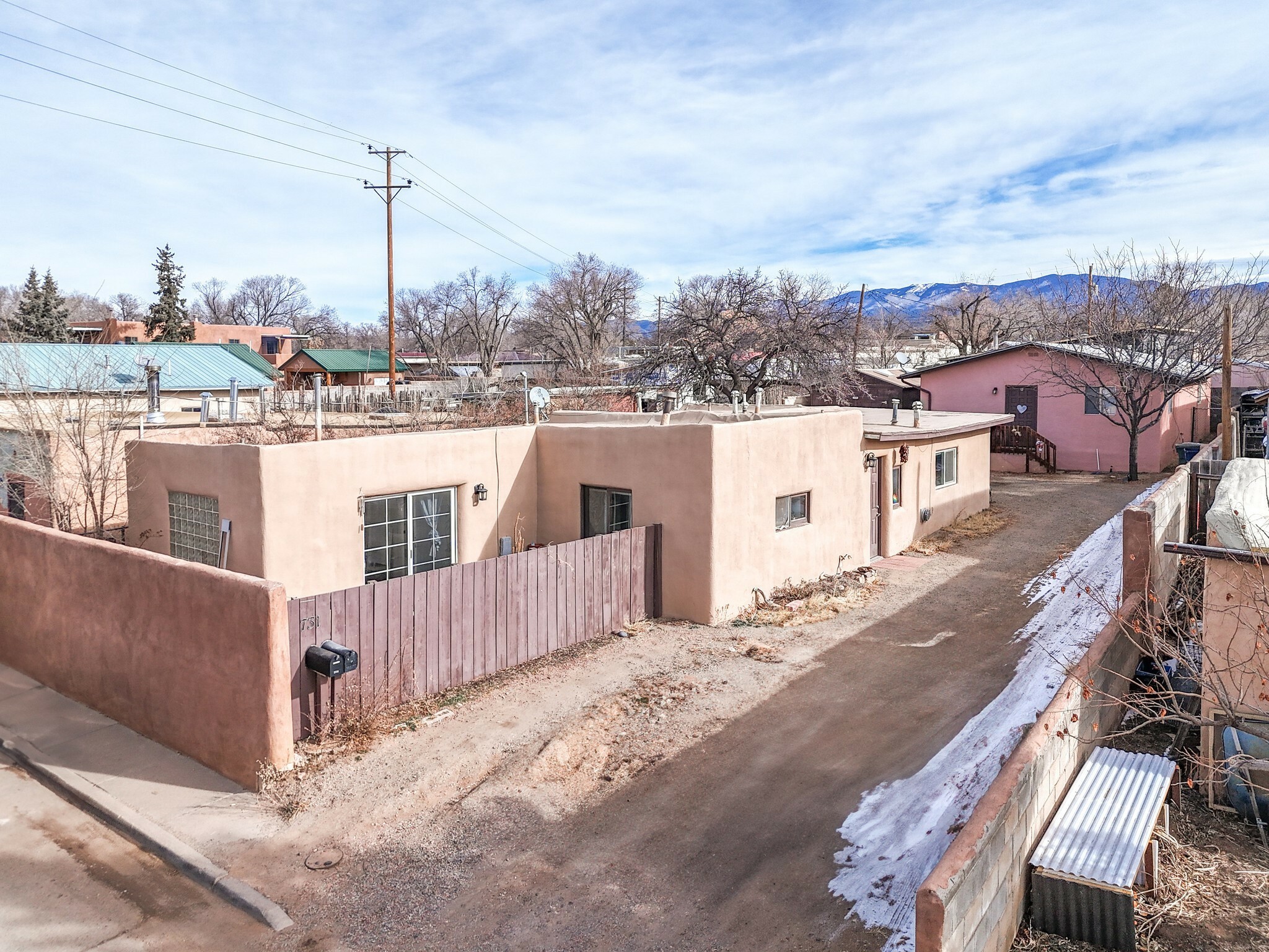 731 Camino Porvenir  Santa Fe NM 87505 photo