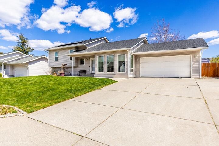 510 N Bell St  Spokane Valley WA 99016 photo