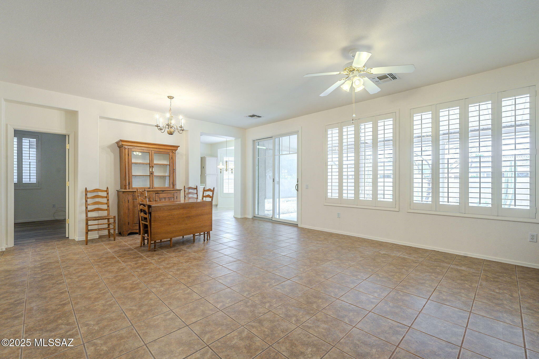 Property Photo: 9373 N Sombrero Canyon Drive AZ 85743