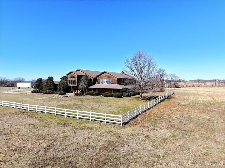 Property Photo:  10034 E 233 Street  OK 74455 