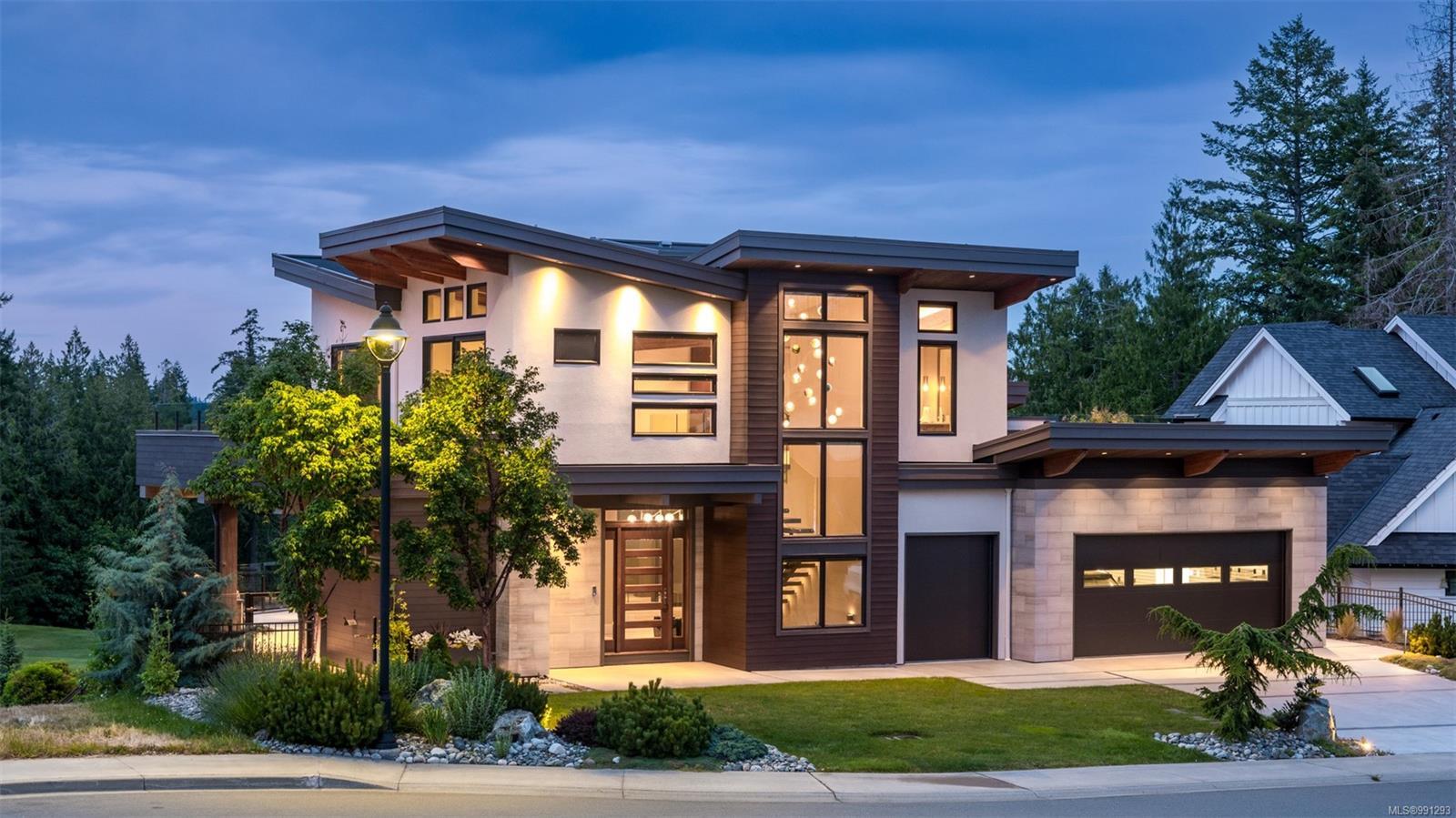 Property Photo: 2022 Pebble Dr BC V9B 0T4