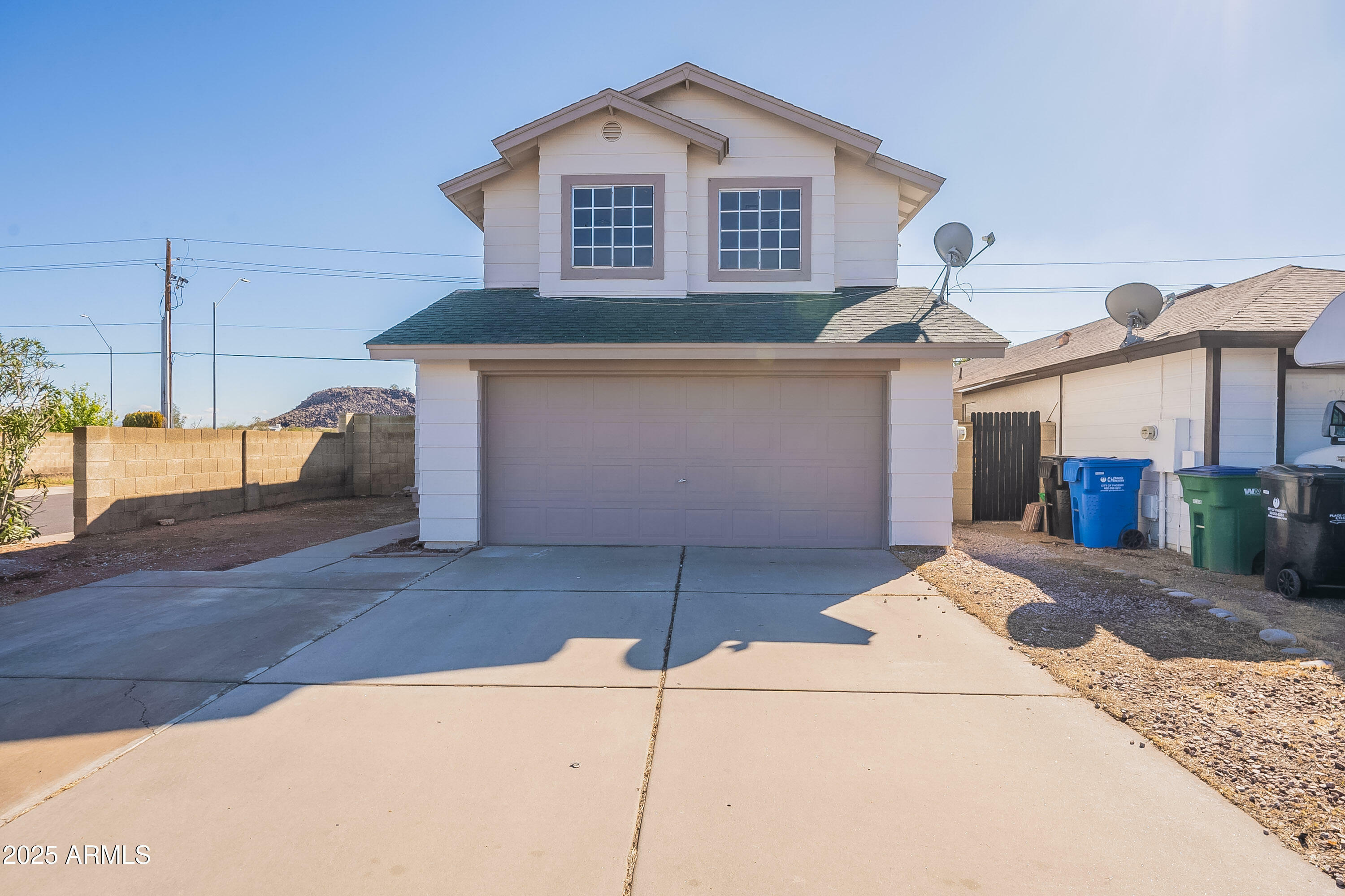 Property Photo: 19437 N 43rd Drive AZ 85308