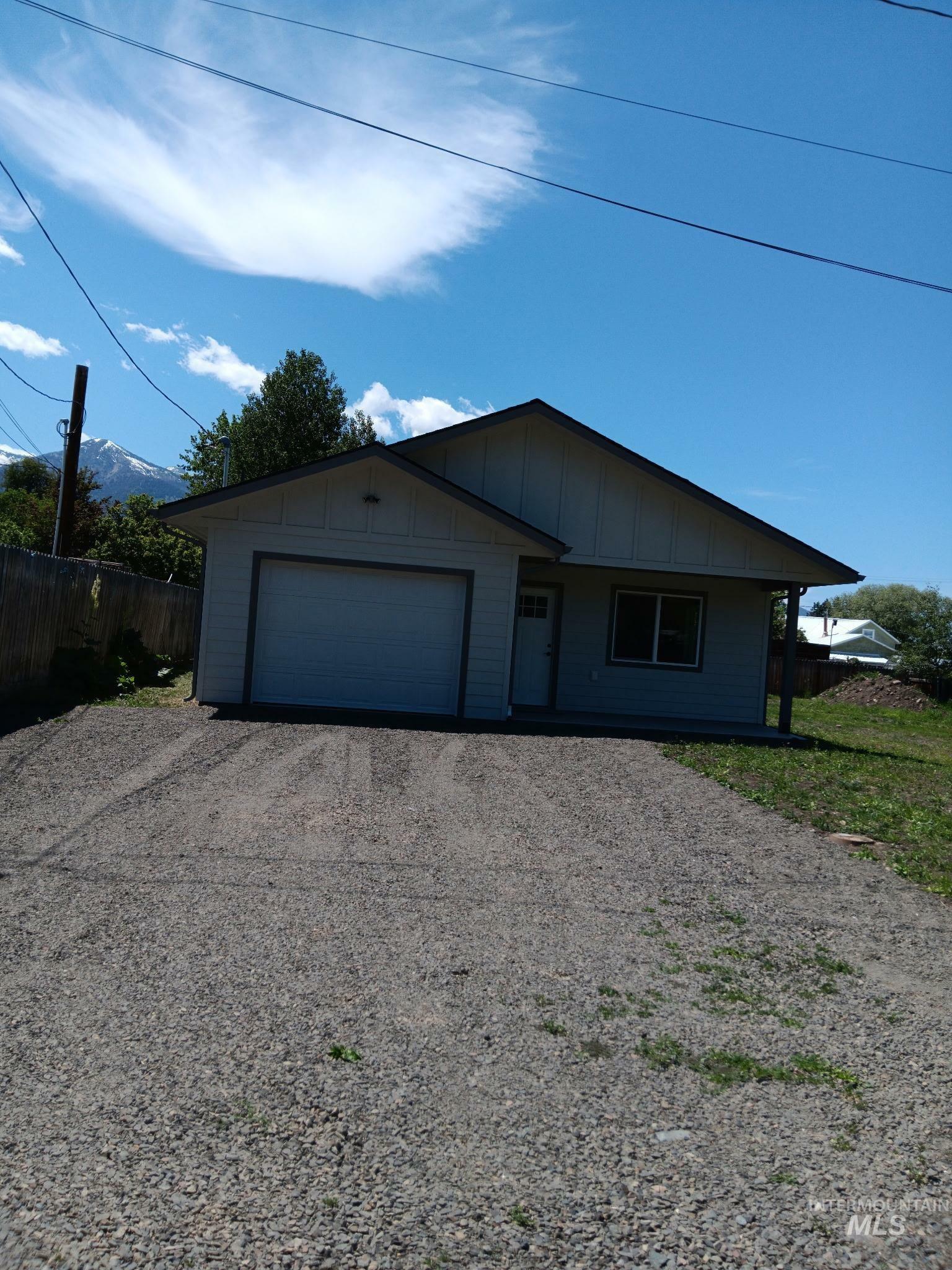 Property Photo: 103 N East Street OR 97846
