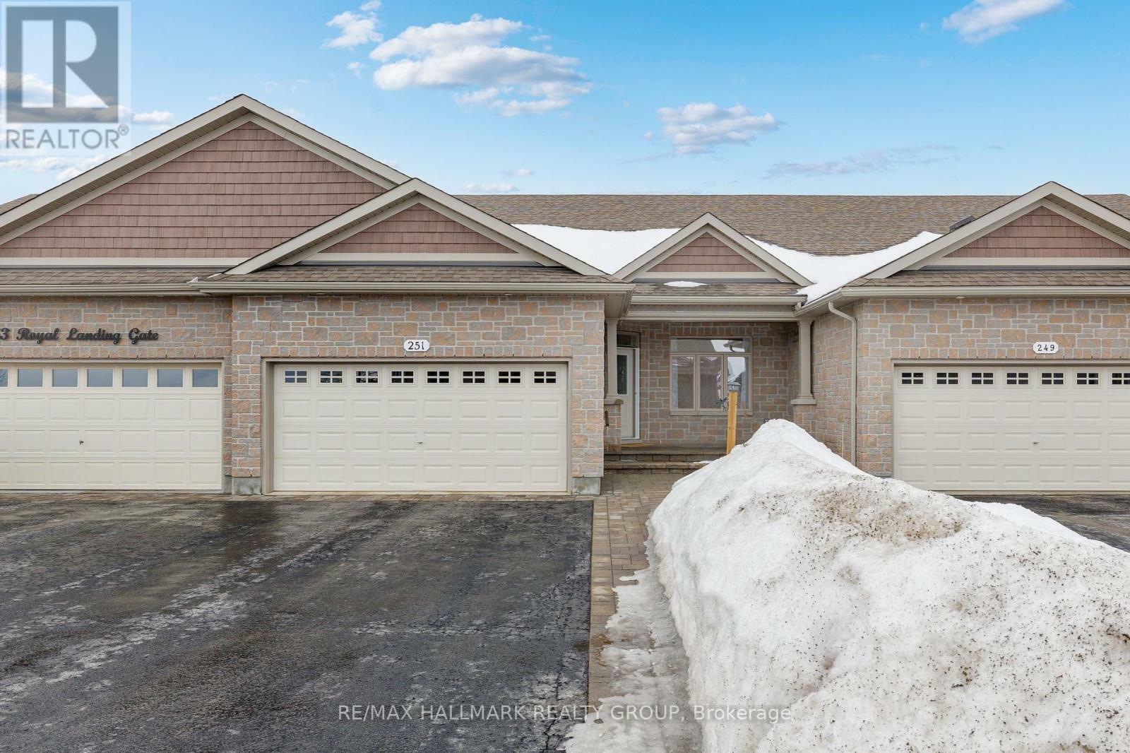 Property Photo: 251 Royal Landing Gate ON K0G 1J0
