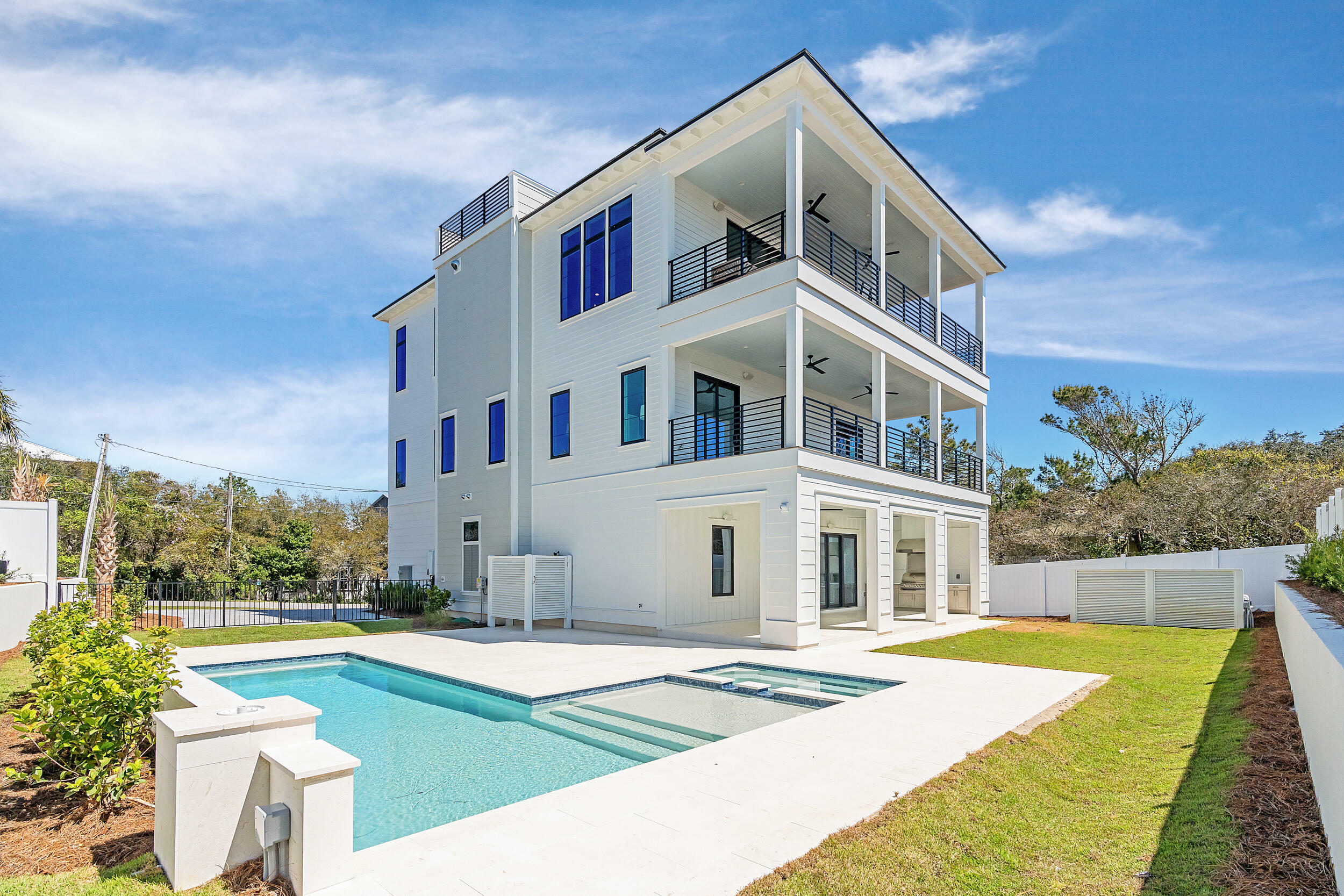 Property Photo: 41 Baird Road FL 32459