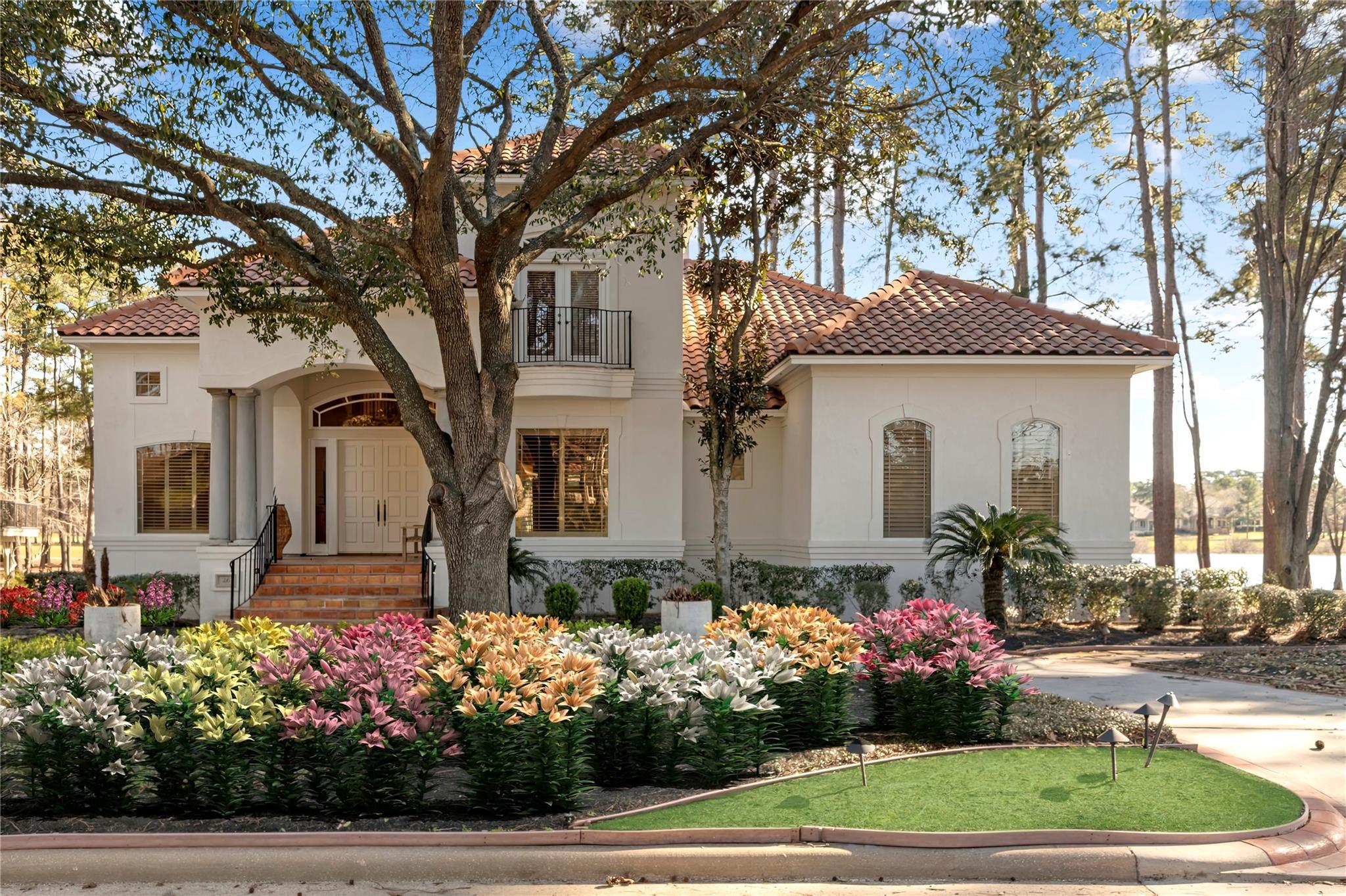 Property Photo: 26 W Shore Drive TX 77356
