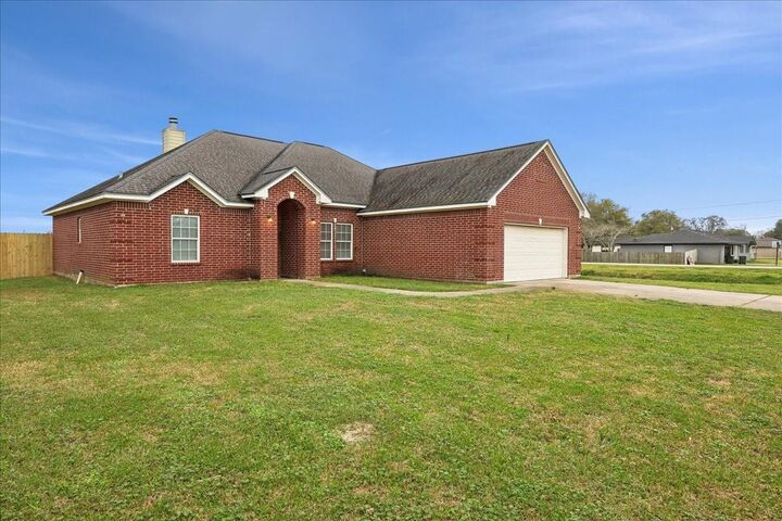 Property Photo:  500 Larry Ward Drive  TX 77611 