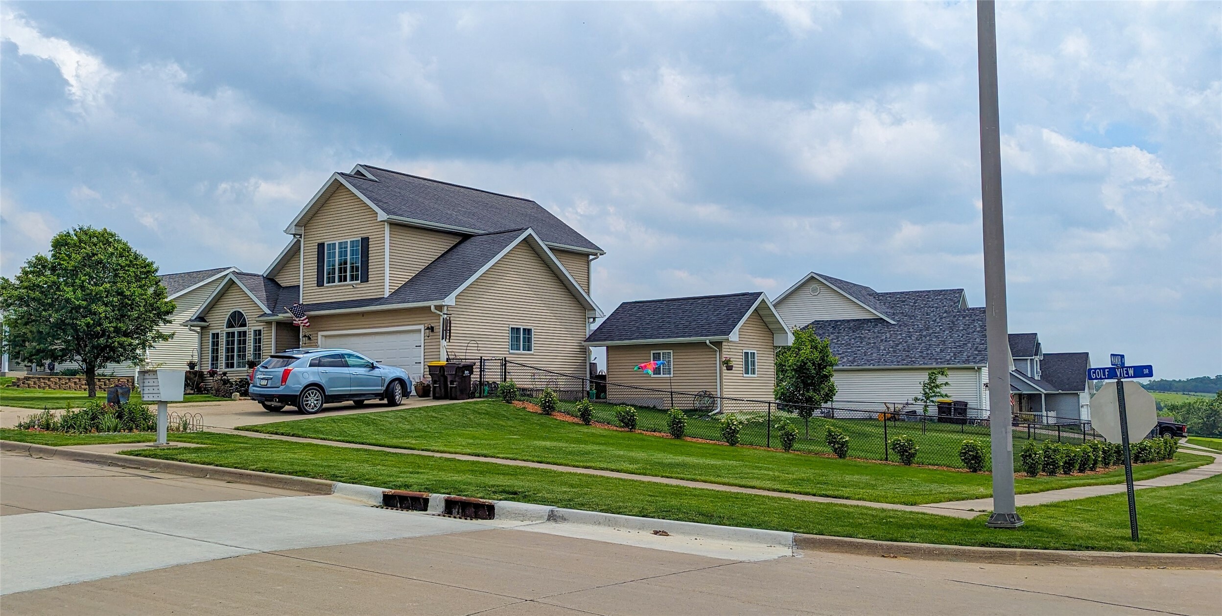 Property Photo: 108 Golfview Drive IA 50213