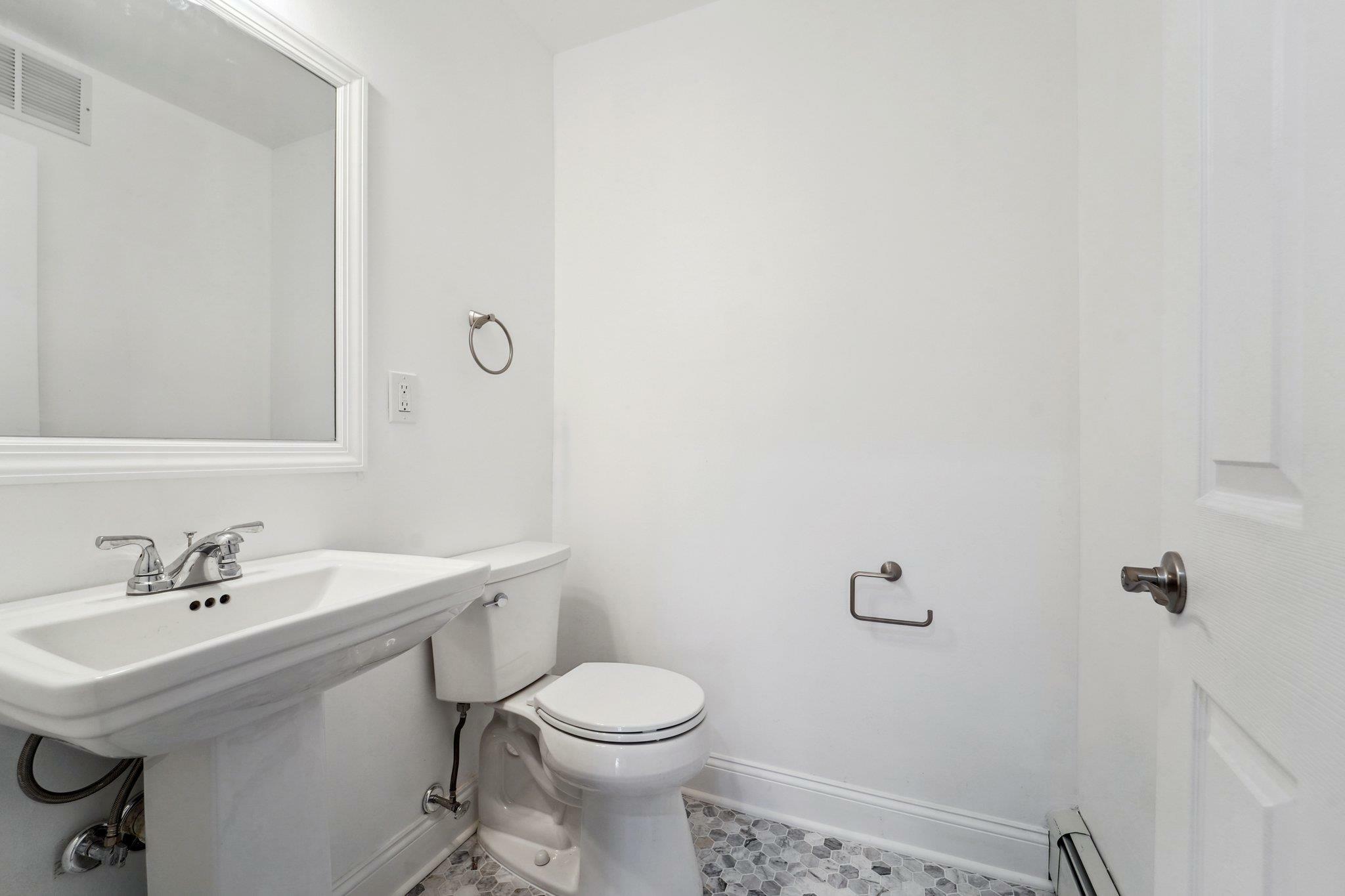 Property Photo:  3 Brooke Club Drive 6  NY 10562 