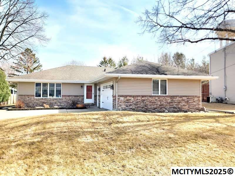 Property Photo: 935 S Rhode Island IA 50401