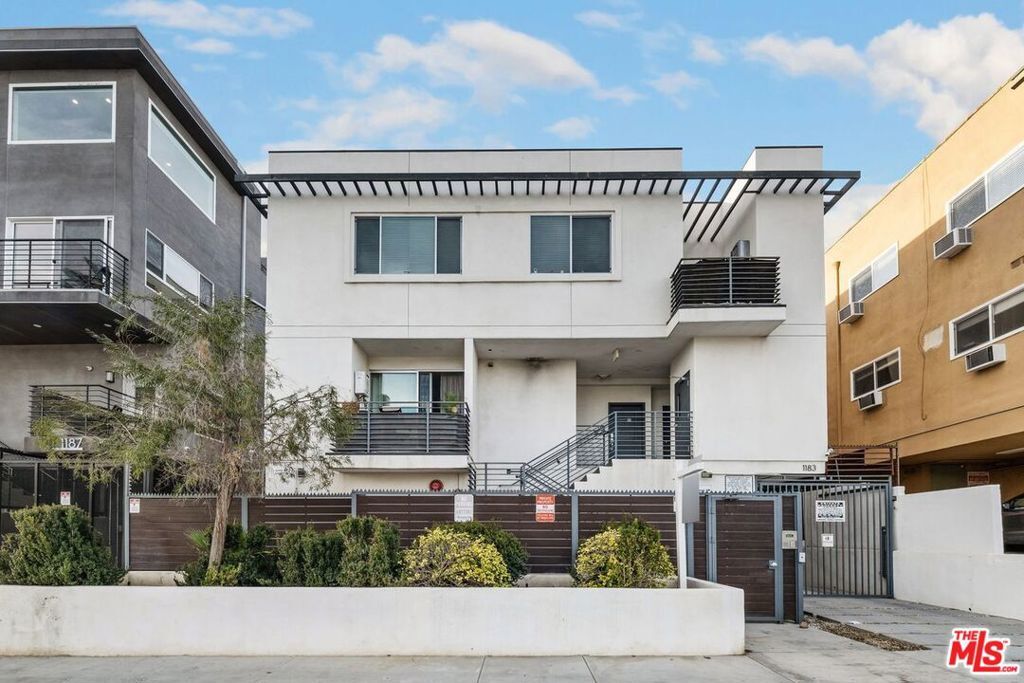 Property Photo:  1183 Crenshaw Boulevard  CA 90019 