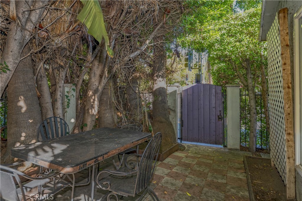 Property Photo:  1864 N Wilton Place  CA 90028 