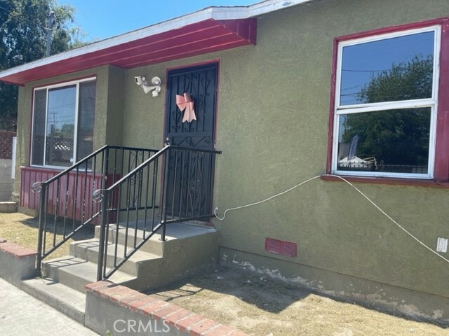 Property Photo:  10807 Compton Avenue  CA 90059 