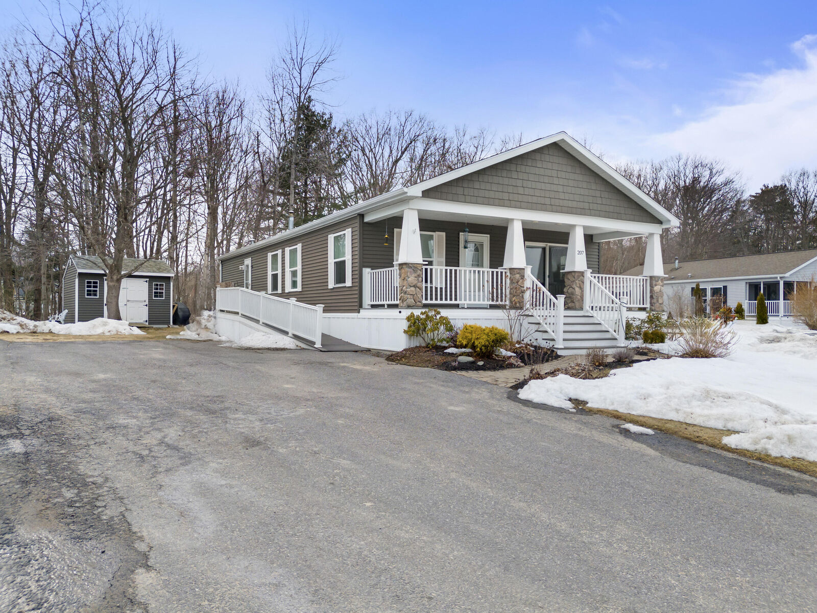 Property Photo: 207 Vagabond Street ME 04074