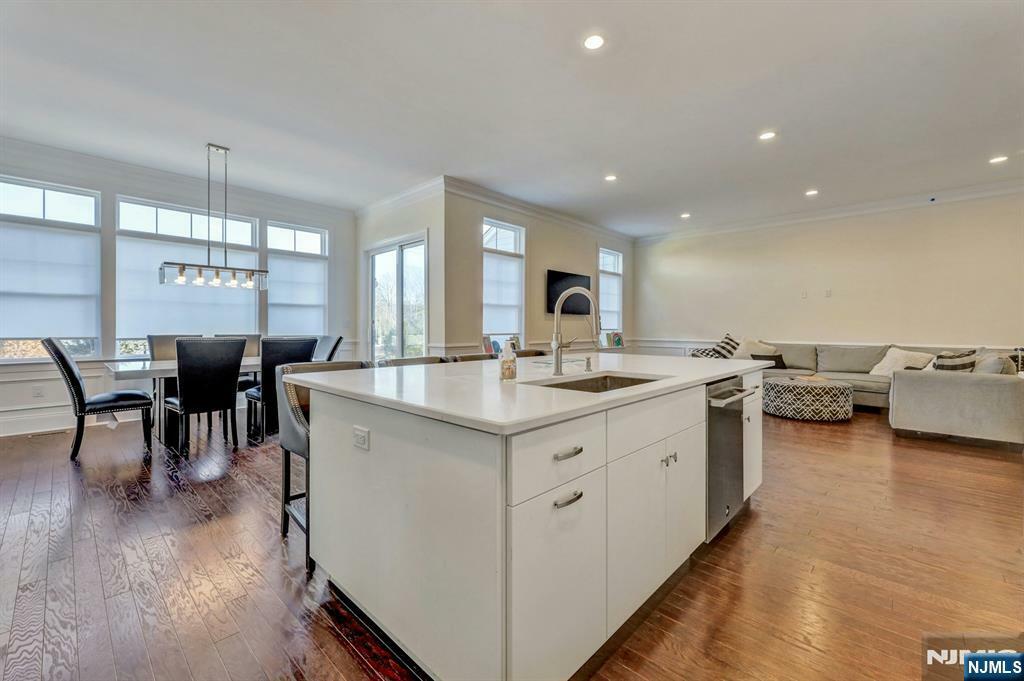 Property Photo:  187 Woodmont Circle  NJ 07675 