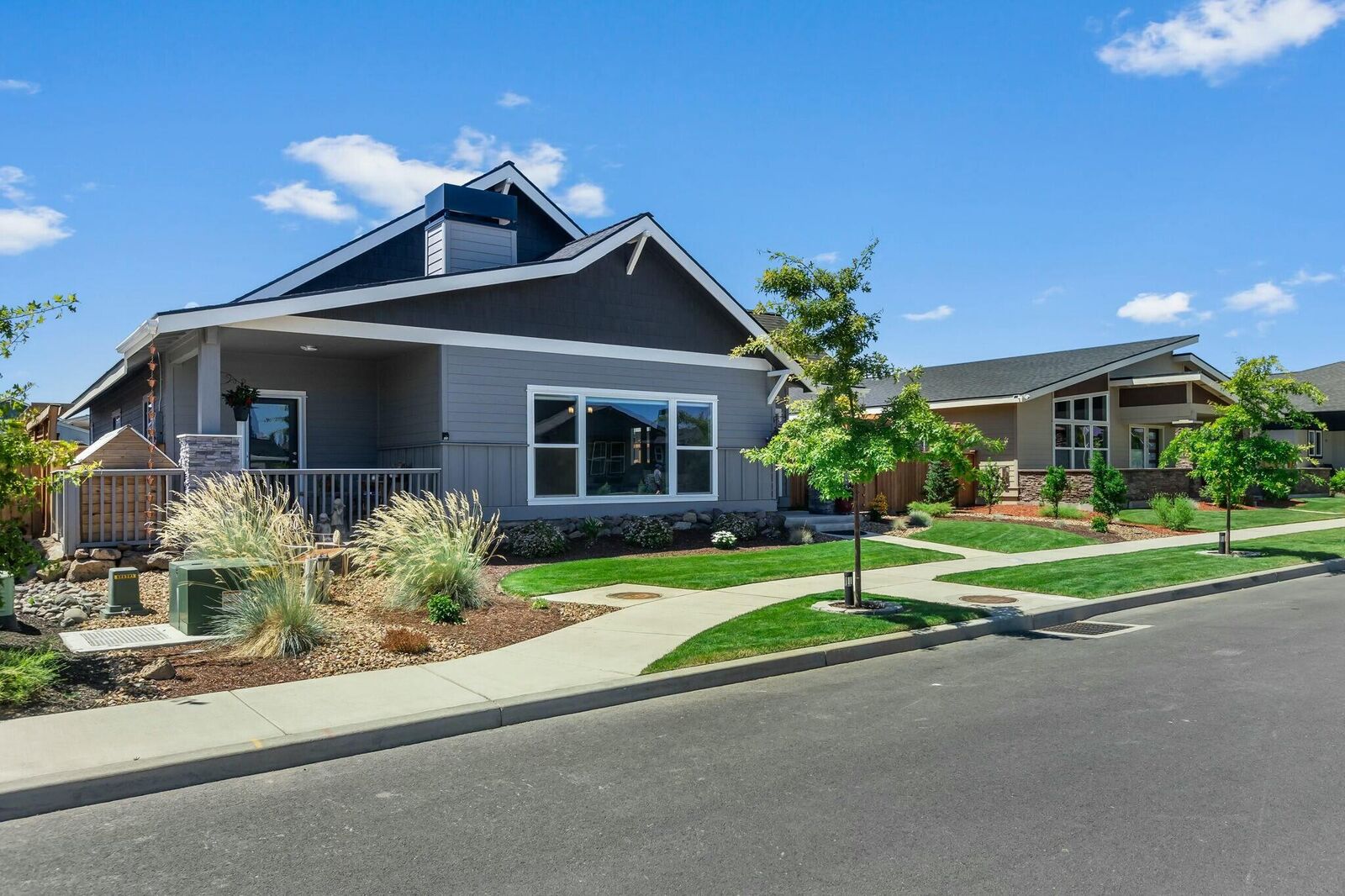 Property Photo:  703 NW 13th Street  OR 97756 