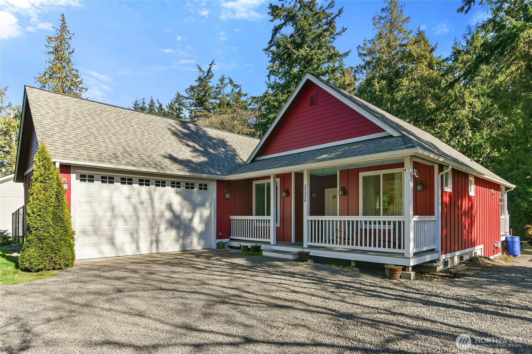 Property Photo: 21326 Jefferson Beach Rd NE WA 98346