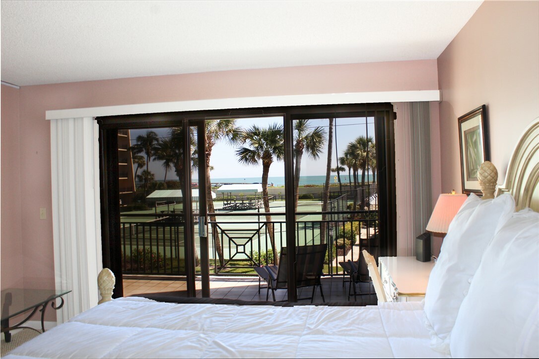 Property Photo: 3939 Ocean Drive 205C FL 32963
