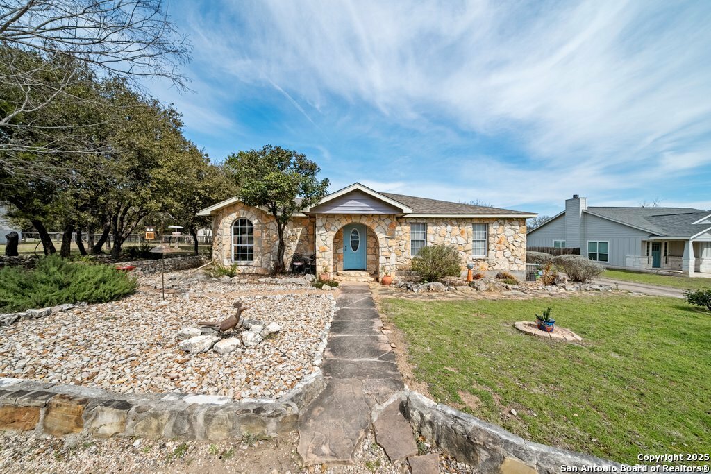 Property Photo:  9 Woodhollow  TX 78676 