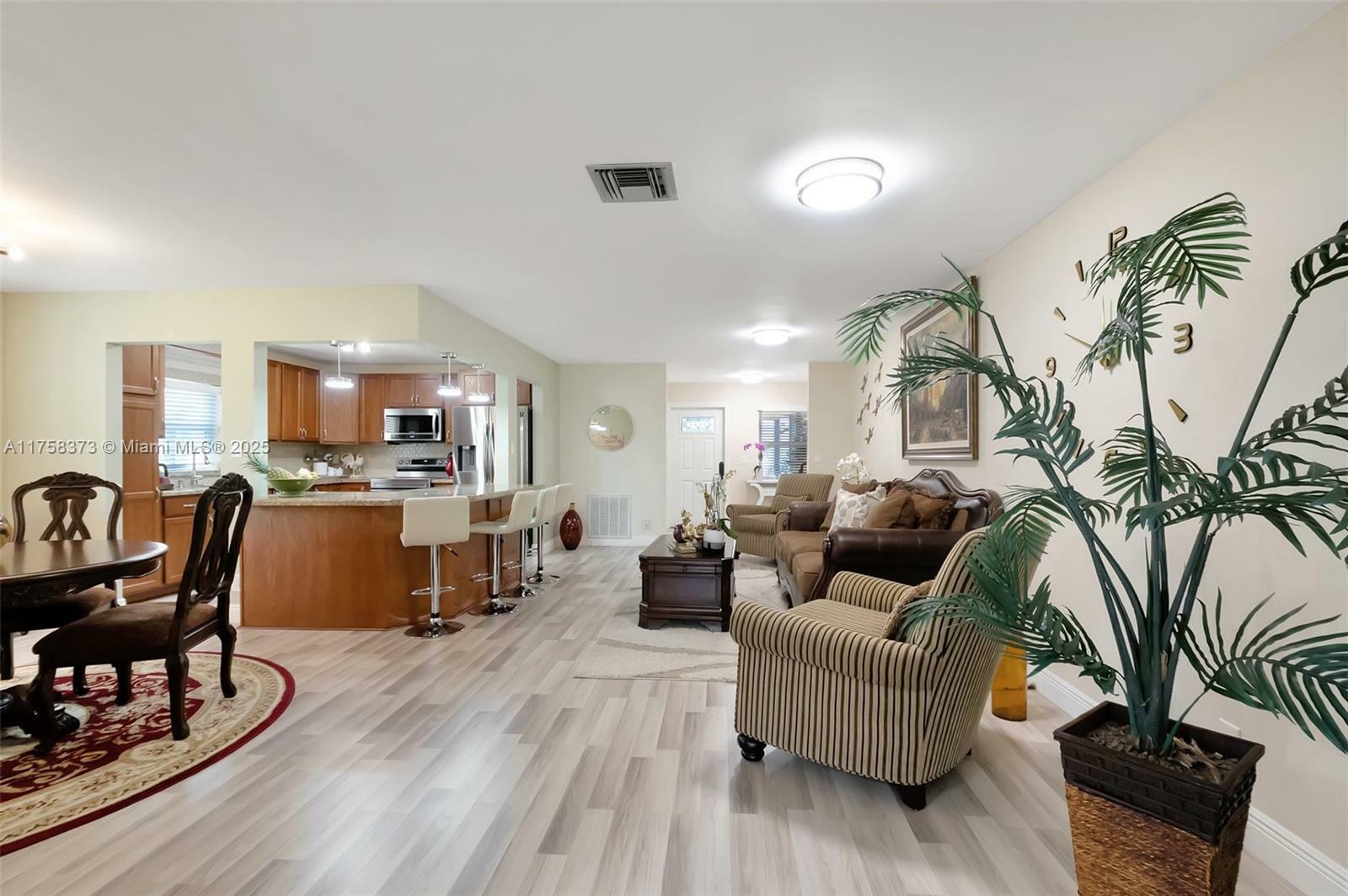 Property Photo: 13255 Via Vesta B FL 33484