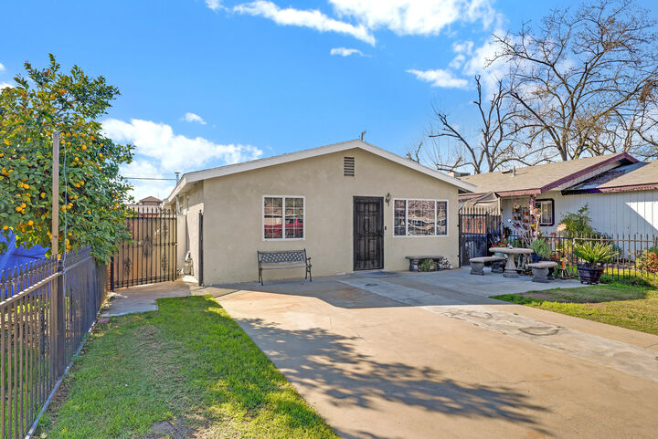 508 N Summers Street  Visalia CA 93291 photo