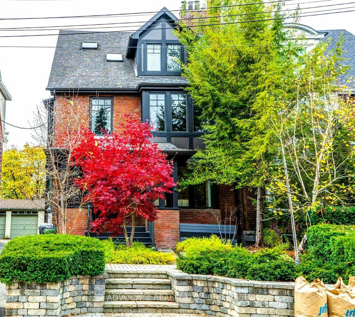 122 Walmer Rd  Toronto ON M5R 2X9 photo