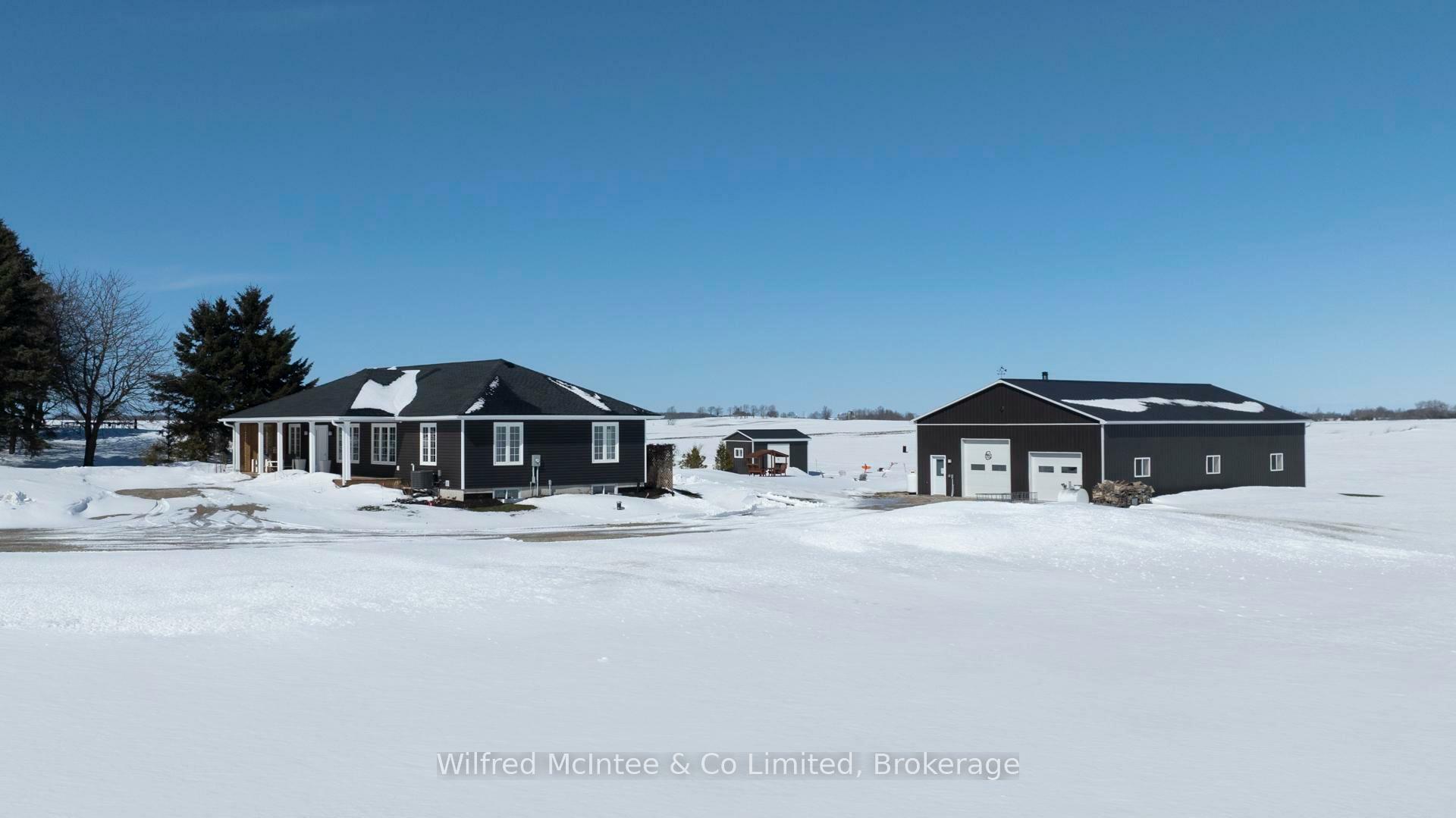 Property Photo: 422 Hayes Lake Avenue ON N0G 2B0