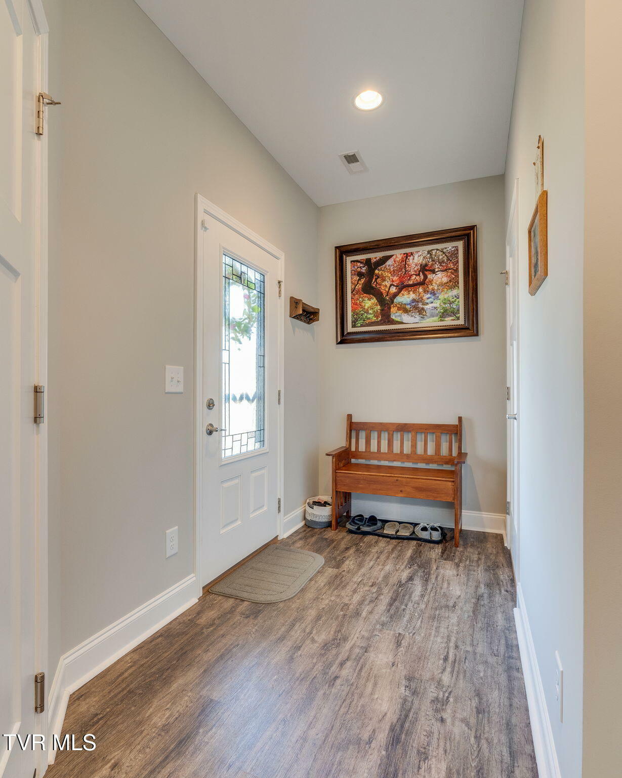 Property Photo: 1512 West College Street TN 37659